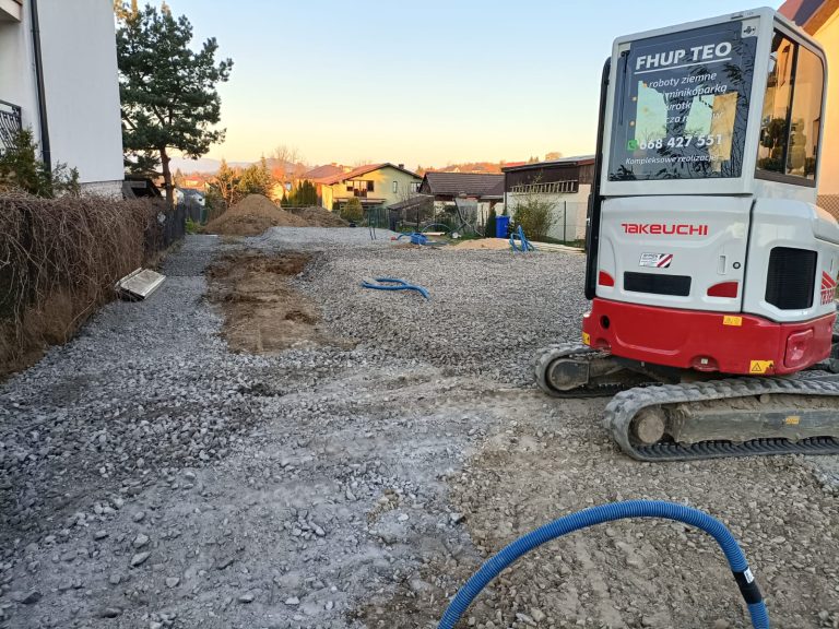 Usługi minikoparką węgierska górka (1)